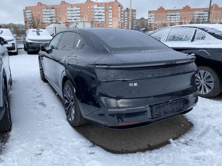 Zeekr 007 1 поколение, 2024 года