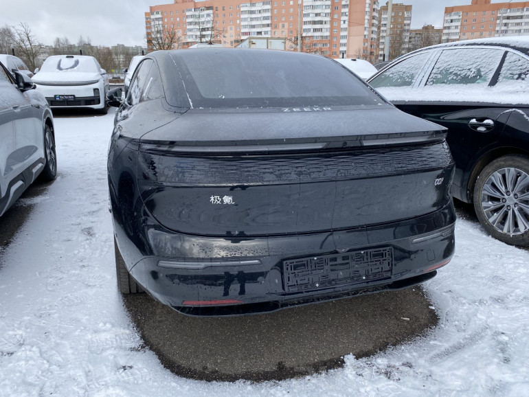 Zeekr 007 1 поколение, 2024 года