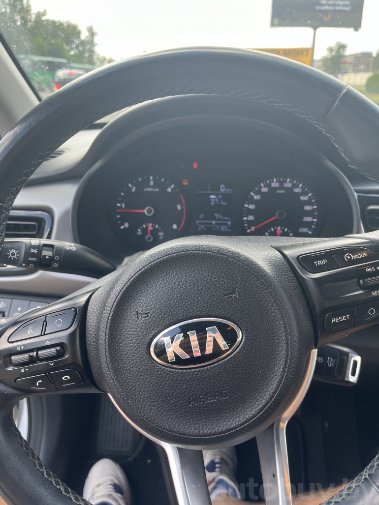 Kia Rio 4 поколение, 2017 года