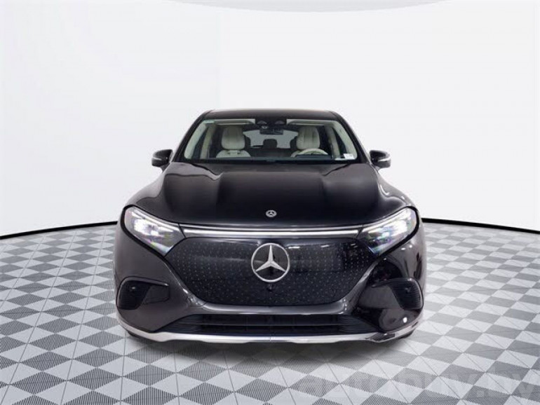 Mercedes-Benz EQS SUV 1 поколение, 2022 года