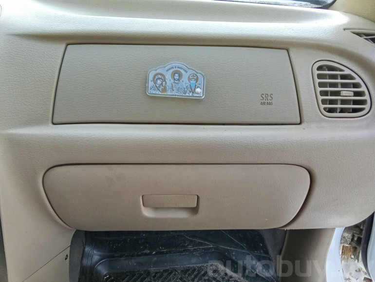 Kia Rio 1 поколение, 2001 года
