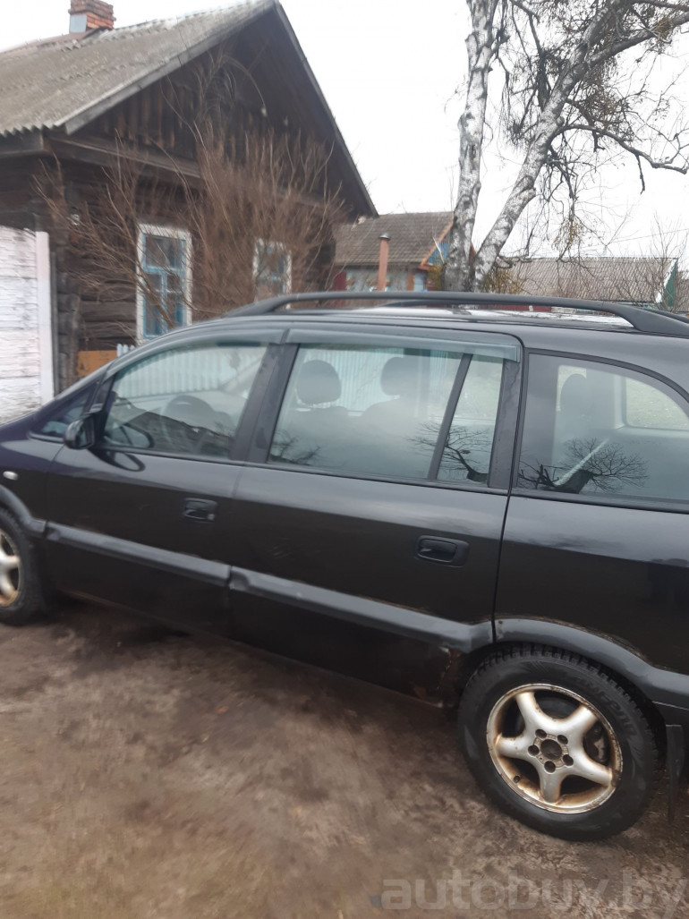Opel Zafira 1 поколение (A), 2000 года