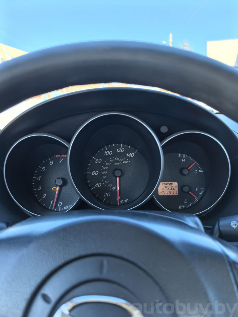 Mazda 3 1 поколение (BK), 2005 года