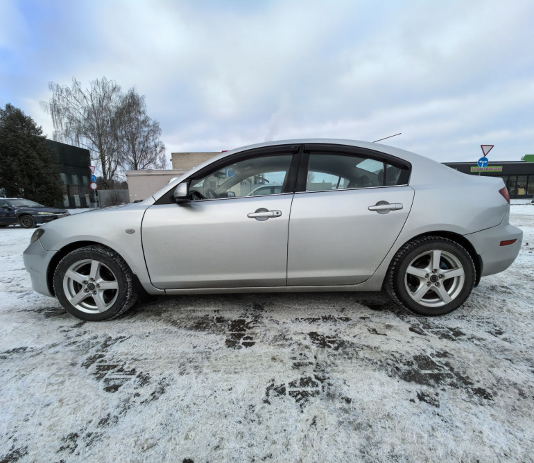 Mazda 3 1 поколение (BK), 2005 года