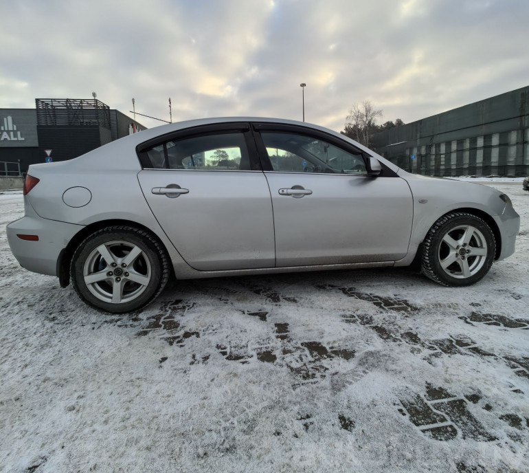 Mazda 3 1 поколение (BK), 2005 года