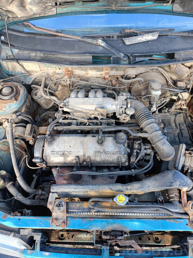Mazda 323 4 поколение (BG), 1993 года