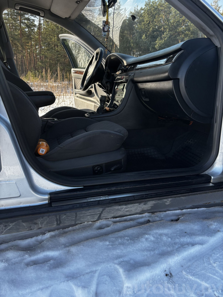 Audi A6 2 поколение (C5), 1998 года