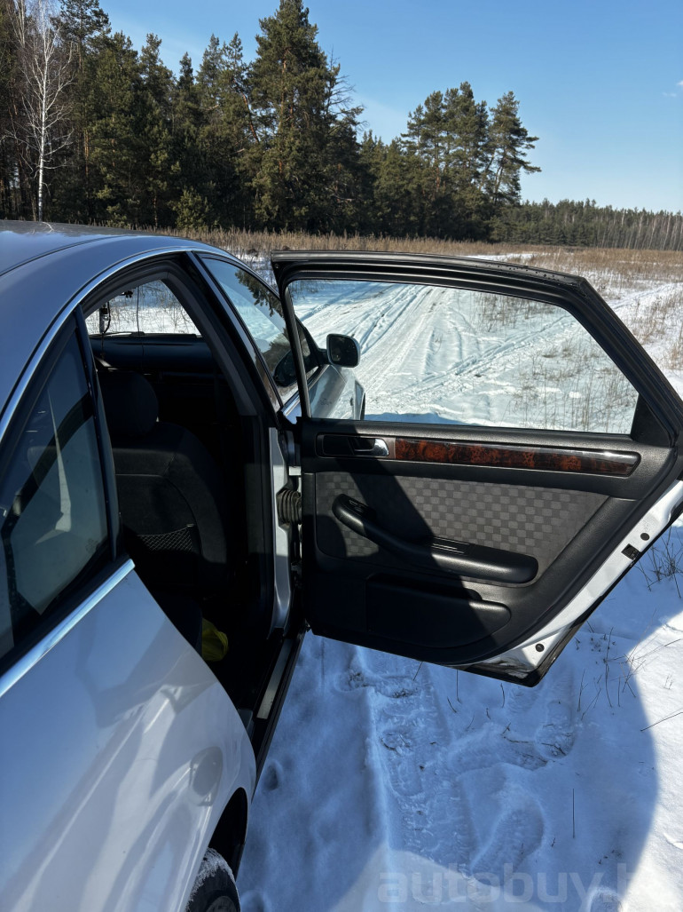 Audi A6 2 поколение (C5), 1998 года