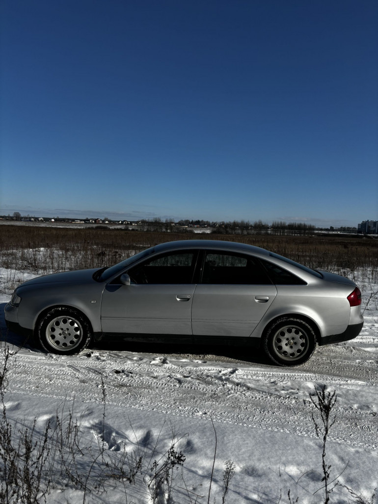 Audi A6 2 поколение (C5), 1998 года