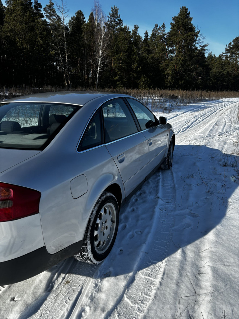 Audi A6 2 поколение (C5), 1998 года