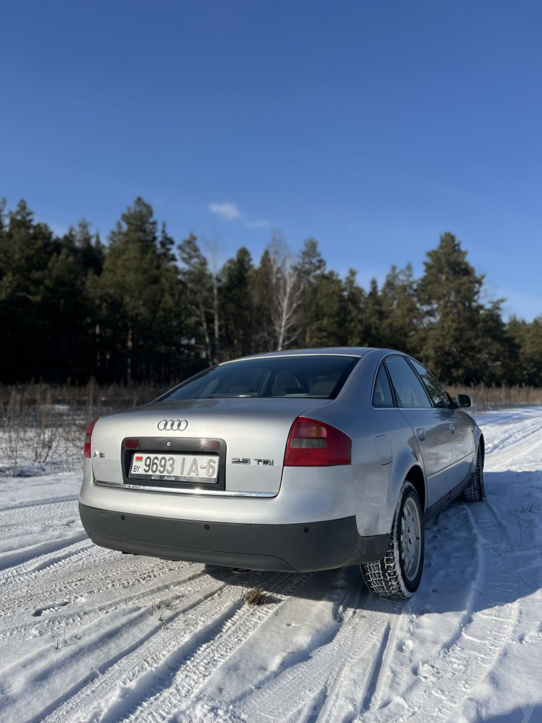 Audi A6 2 поколение (C5), 1998 года