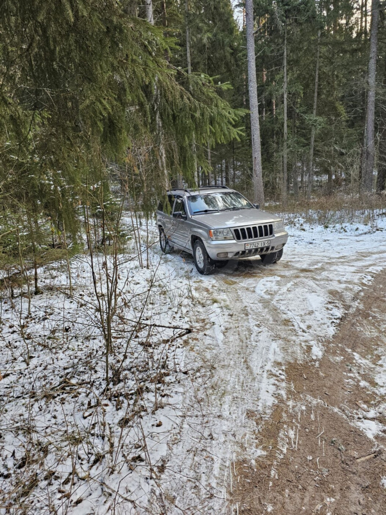 Jeep Grand Cherokee 2 поколение (WJ), 1999 года