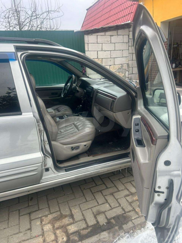 Jeep Grand Cherokee 2 поколение (WJ), 1999 года