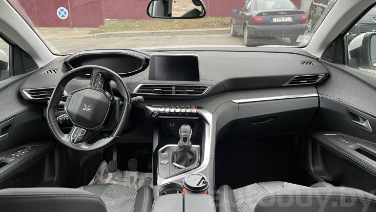 Peugeot 3008 2 поколение, 2019 года