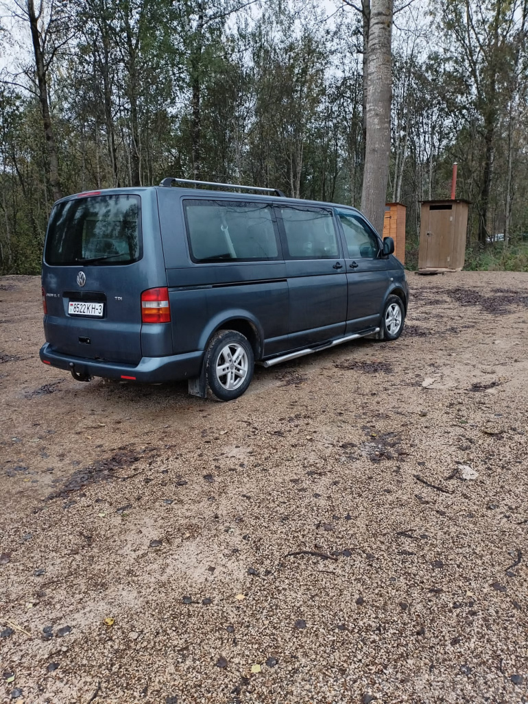 Volkswagen Caravelle 3 поколение (T5), 2004 года