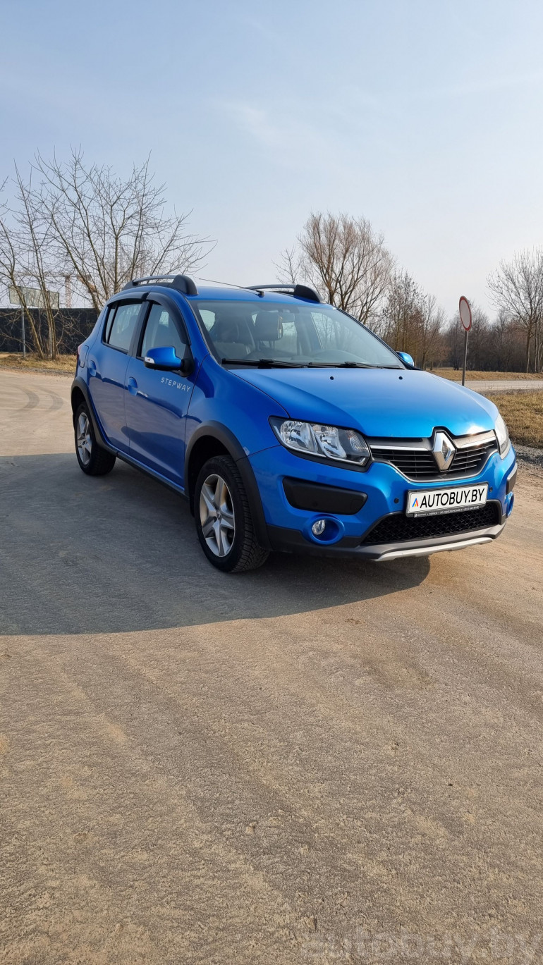 Renault Sandero 2 поколение, 2017 года