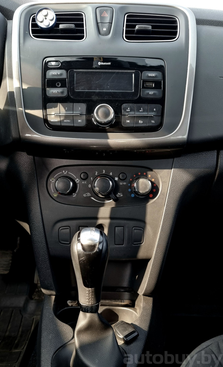 Renault Sandero 2 поколение, 2017 года
