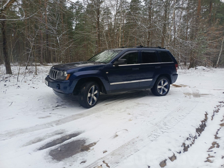 Jeep Grand Cherokee 3 поколение (WK), 2005 года