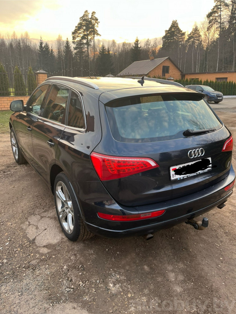 Audi Q5 1 поколение (8R), 2009 года
