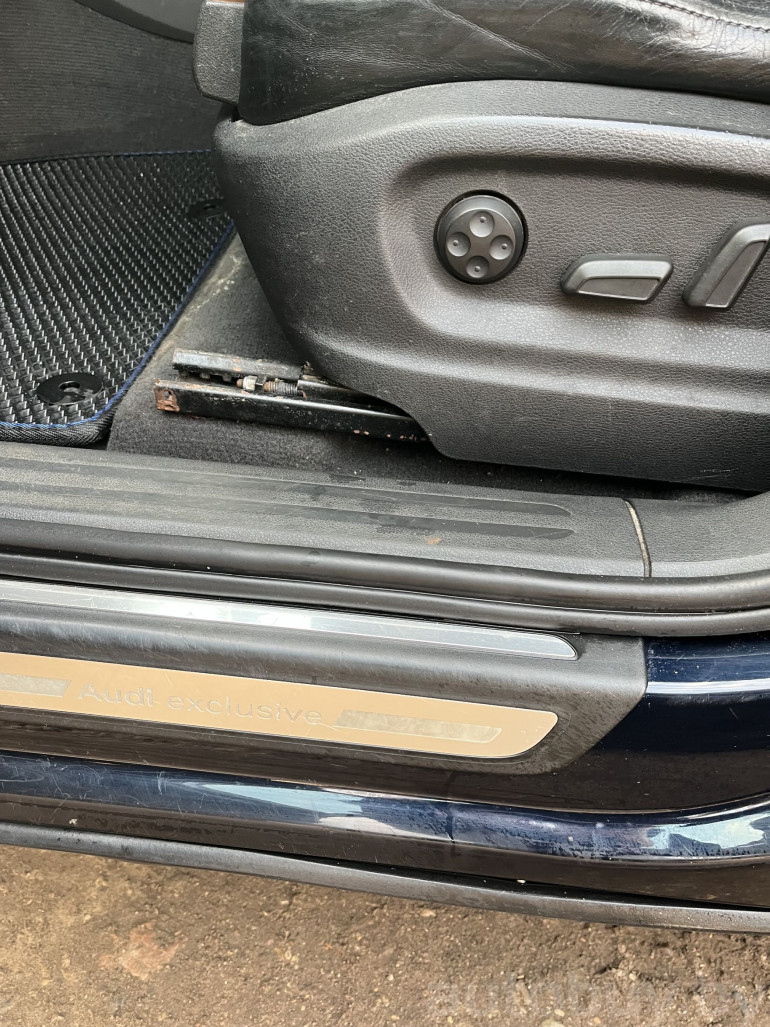 Audi Q5 1 поколение (8R), 2009 года