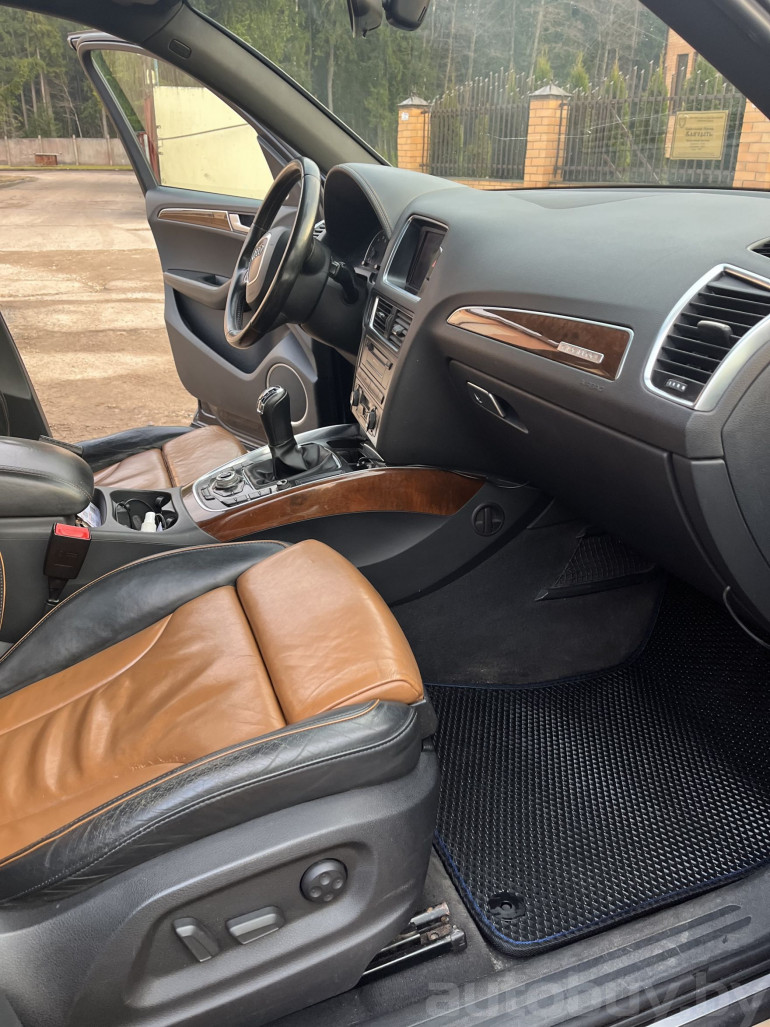 Audi Q5 1 поколение (8R), 2009 года