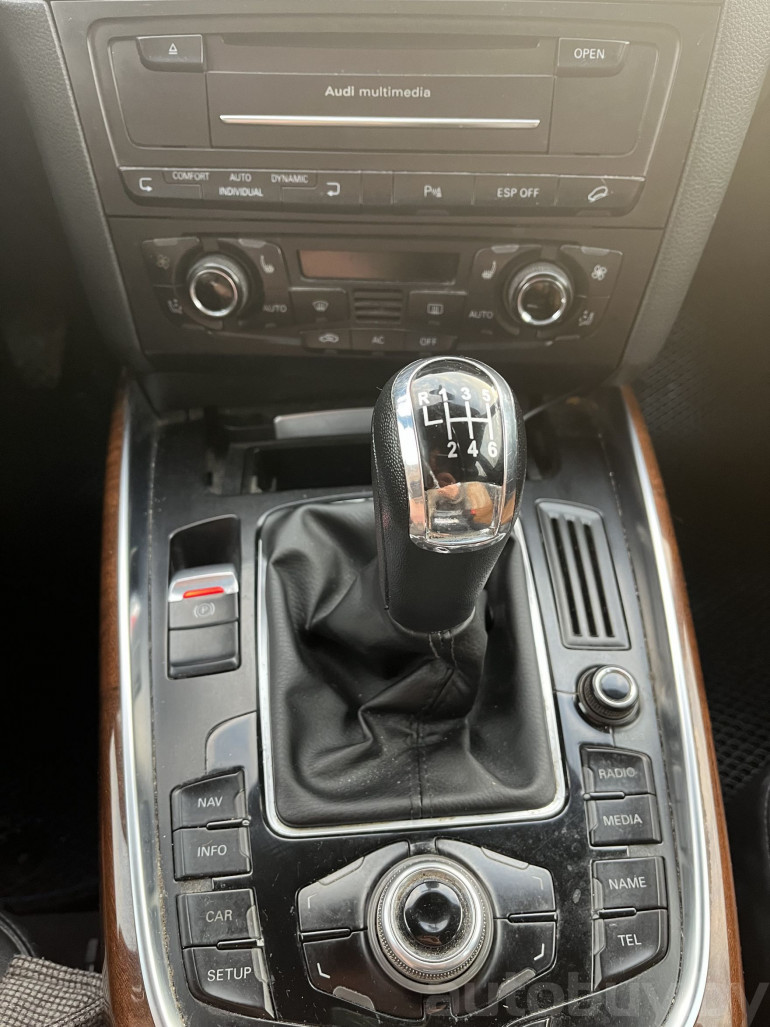 Audi Q5 1 поколение (8R), 2009 года
