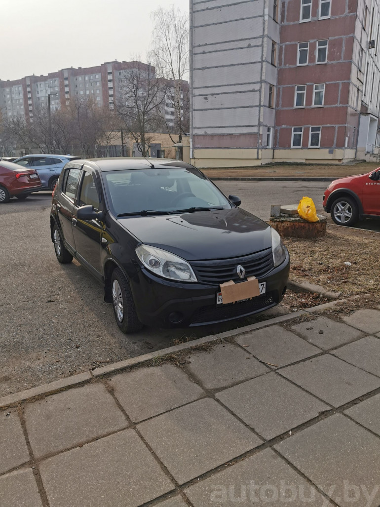 Renault Sandero 1 поколение, 2012 года