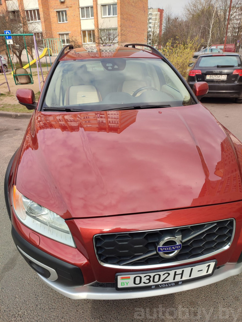 Volvo XC70 2 поколение [рестайлинг], 2015 года