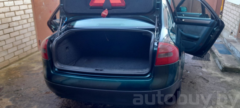 Audi A6 2 поколение (C5), 1997 года