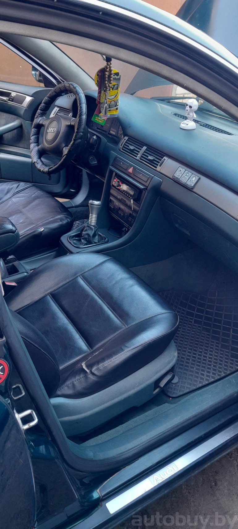 Audi A6 2 поколение (C5), 1997 года