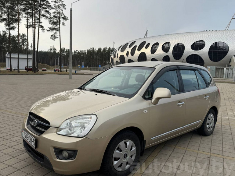 Kia Carens 2 поколение (UN), 2007 года