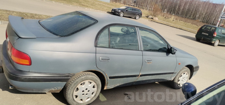Toyota Carina 6 поколение (T190), 1995 года