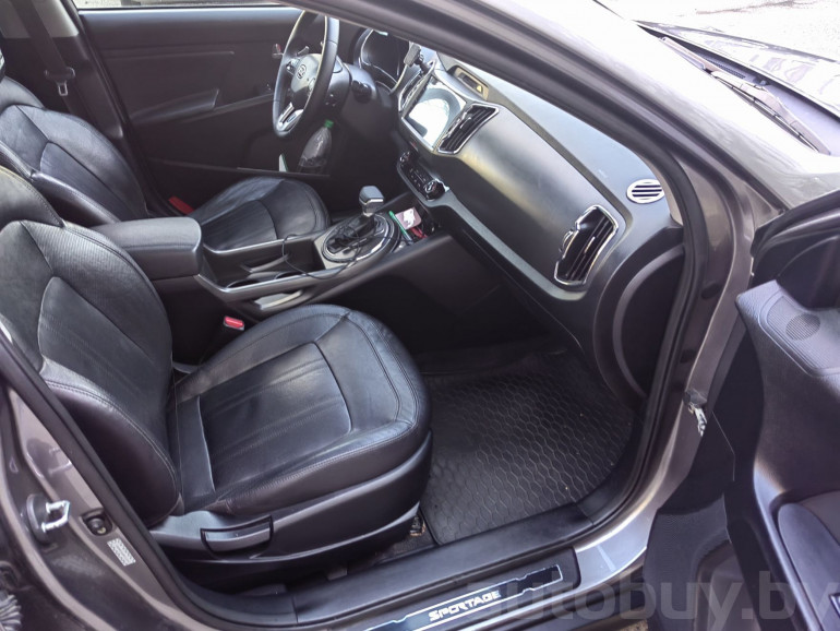 Kia Sportage 3 поколение, 2011 года