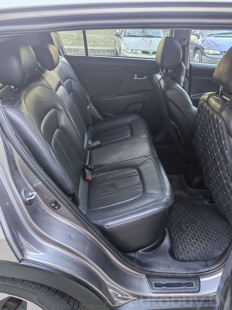 Kia Sportage 3 поколение, 2011 года