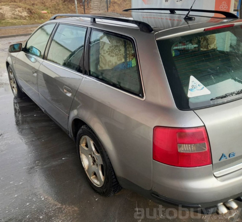Audi A6 2 поколение (C5) [рестайлинг], 2001 года