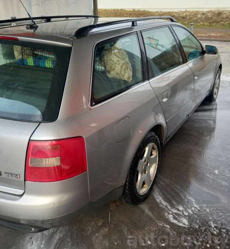 Audi A6 2 поколение (C5) [рестайлинг], 2001 года