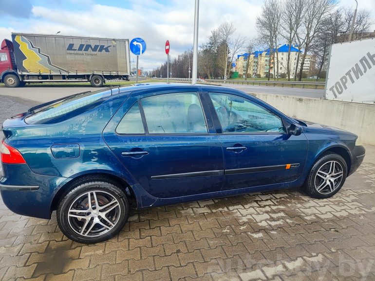 Renault Laguna 2 поколение, 2004 года