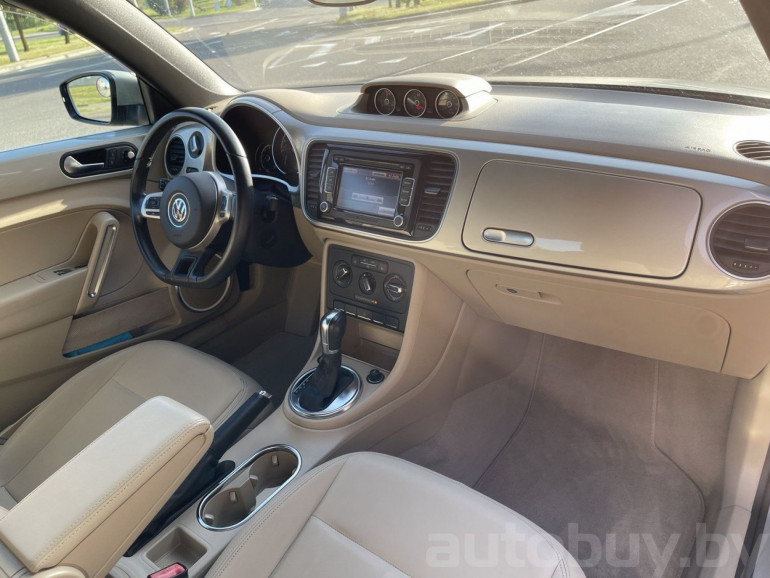 Volkswagen Beetle 2 поколение (A5), 2013 года