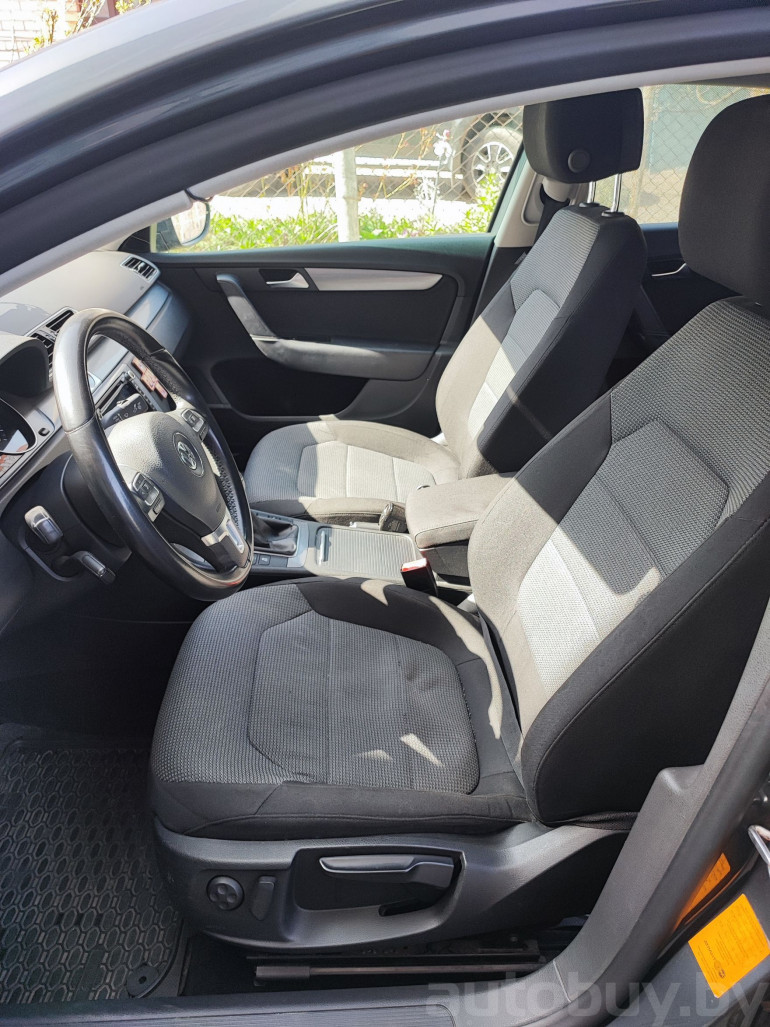 Volkswagen Passat 7 поколение (B7), 2012 года