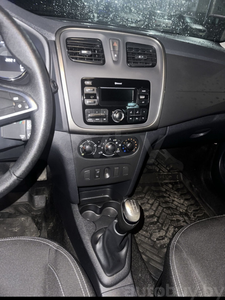Renault Logan 2 поколение [рестайлинг], 2021 года