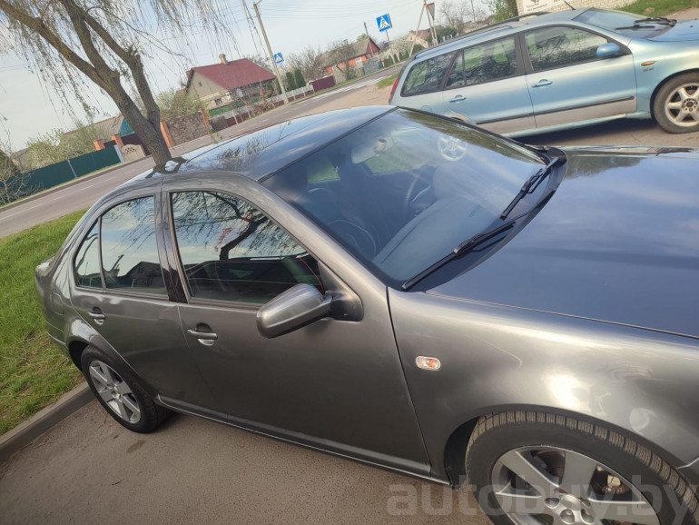 Volkswagen Jetta 4 поколение, 2003 года