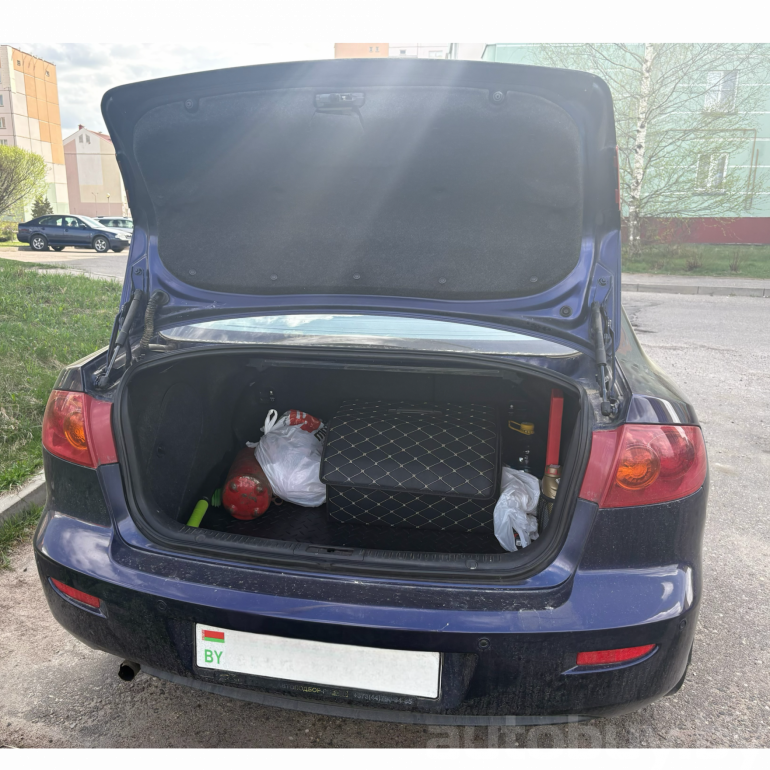 Mazda 3 1 поколение (BK), 2005 года