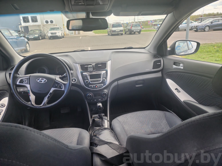 Hyundai Solaris 1 поколение [рестайлинг], 2014 года