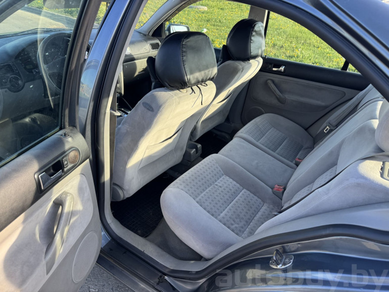 Volkswagen Jetta 4 поколение, 2003 года