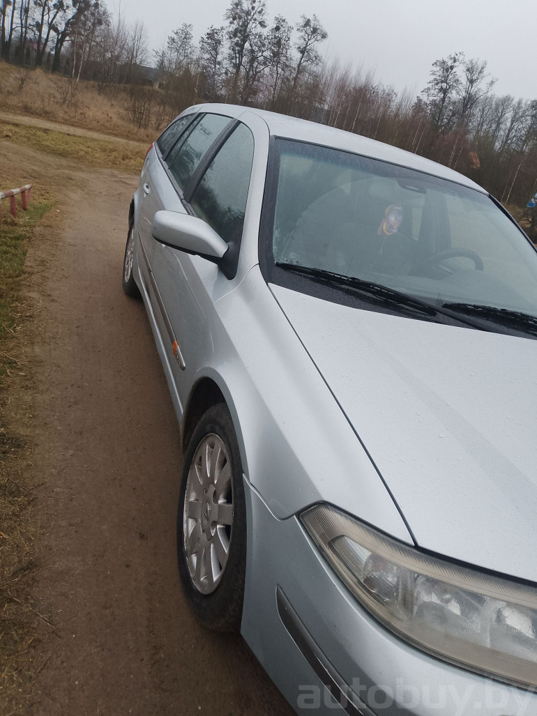 Renault Laguna 2 поколение, 2001 года