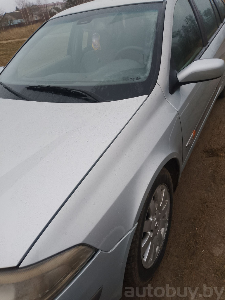 Renault Laguna 2 поколение, 2001 года