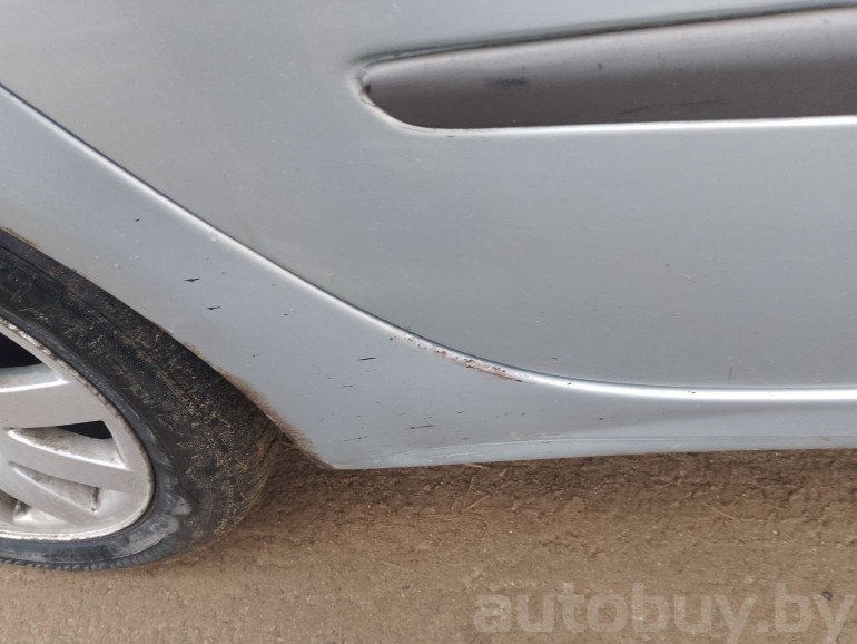 Renault Laguna 2 поколение, 2001 года
