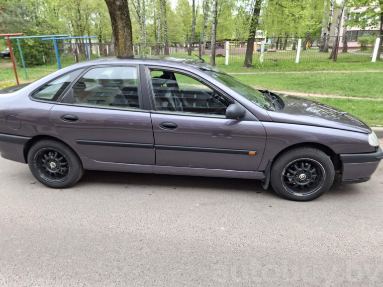 Renault Laguna 1 поколение, 1995 года