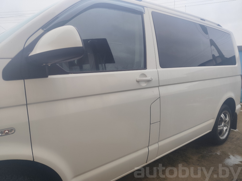 Volkswagen Caravelle 3 поколение (T5) [рестайлинг], 2010 года