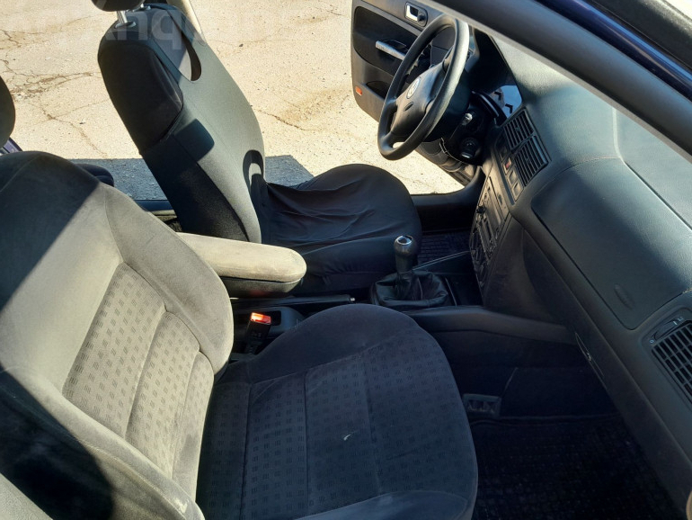 Volkswagen Golf 4 поколение, 2002 года
